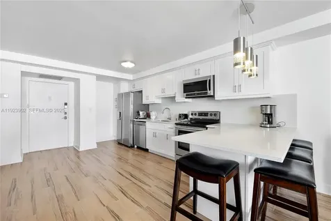 1800 Collins Avenue Miami Beach FL 33139