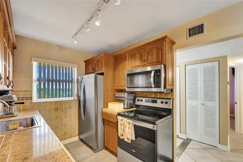 4111 Stirling Road Dania Beach FL 33314