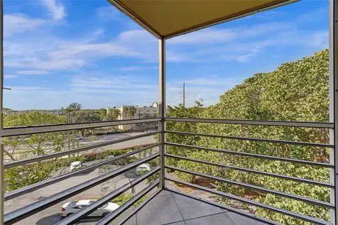 4111 Stirling Road Dania Beach FL 33314