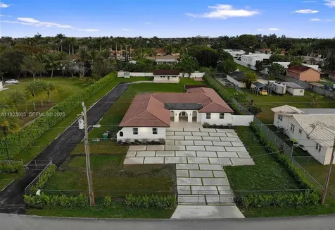 3801 SW 132nd Avenue Miami FL 33175