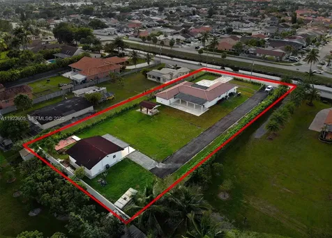 3801 SW 132nd Avenue Miami FL 33175
