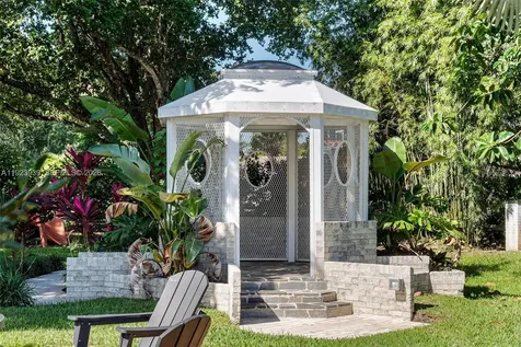 11155 SW 40th Street Davie FL 33328