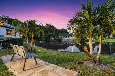 11155 SW 40th Street Davie FL 33328
