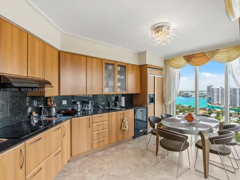 19111 Collins Avenue Sunny Isles Beach FL 33160