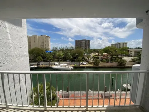 1650 NE 115th Street Miami FL 33181
