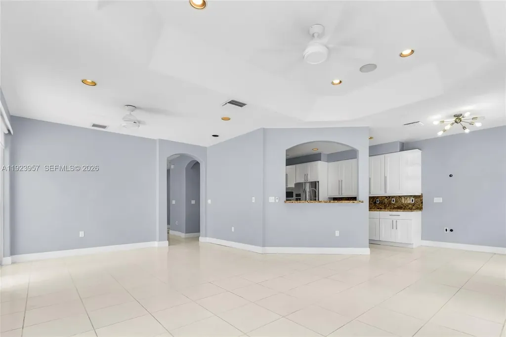 1547 Mariner Way Hollywood FL 33019