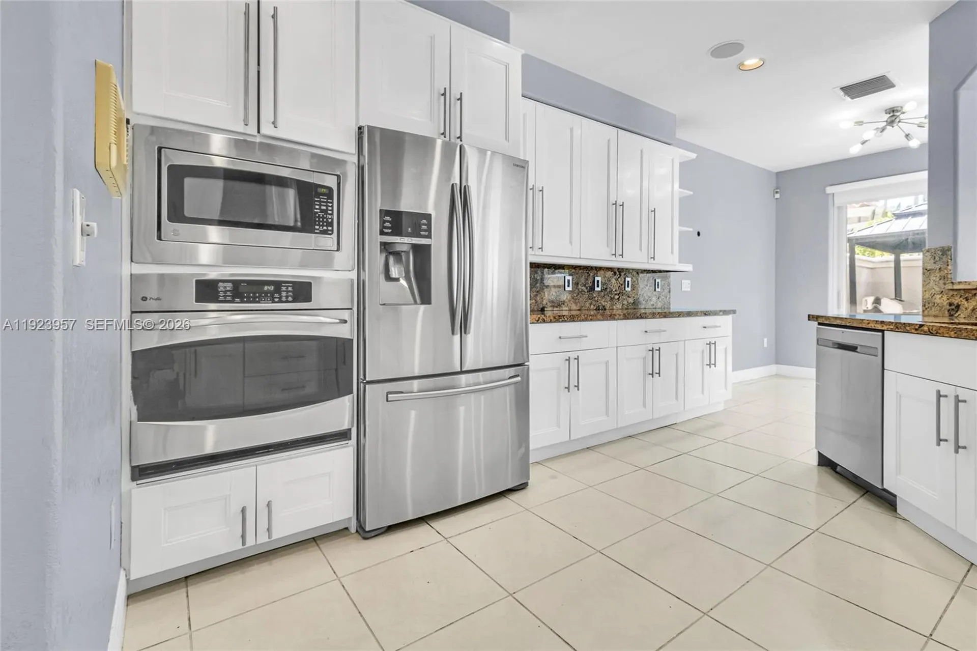 1547 Mariner Way Hollywood FL 33019