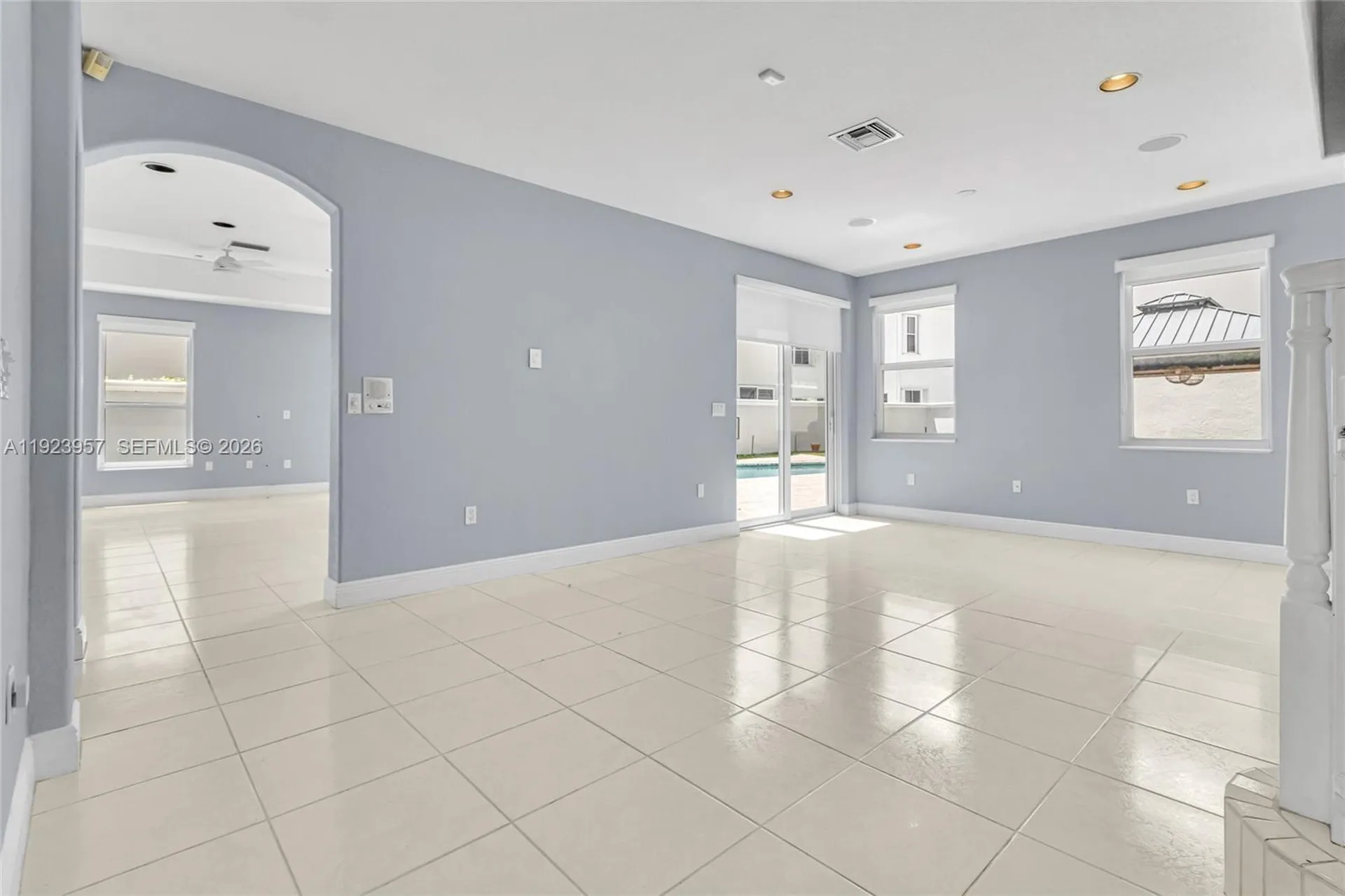 1547 Mariner Way Hollywood FL 33019