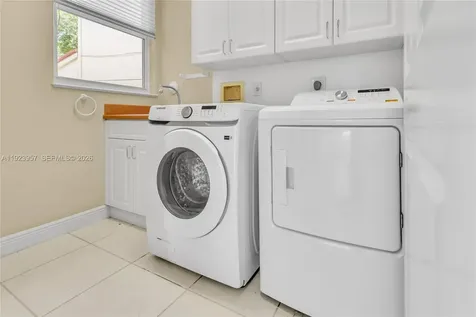 1547 Mariner Way Hollywood FL 33019