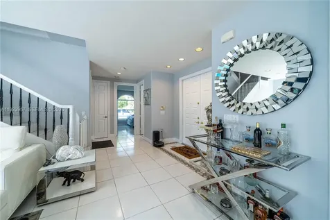 1547 Mariner Way Hollywood FL 33019