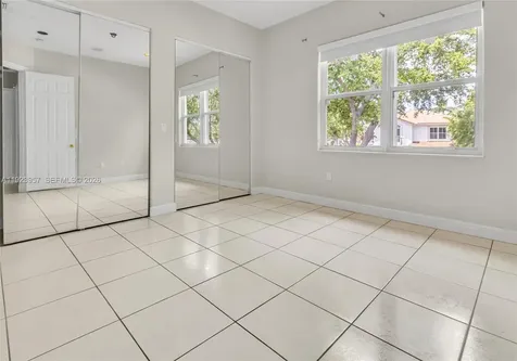 1547 Mariner Way Hollywood FL 33019