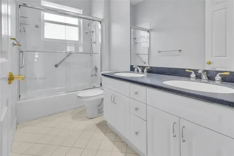 1547 Mariner Way Hollywood FL 33019
