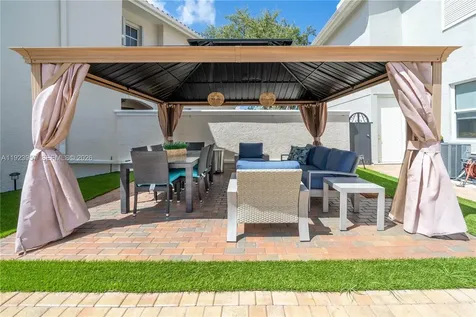 1547 Mariner Way Hollywood FL 33019