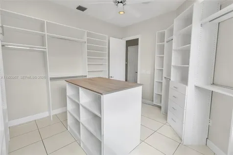 1547 Mariner Way Hollywood FL 33019