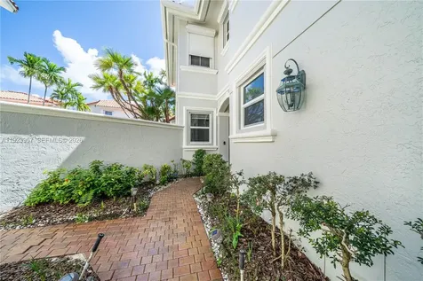 1547 Mariner Way Hollywood FL 33019