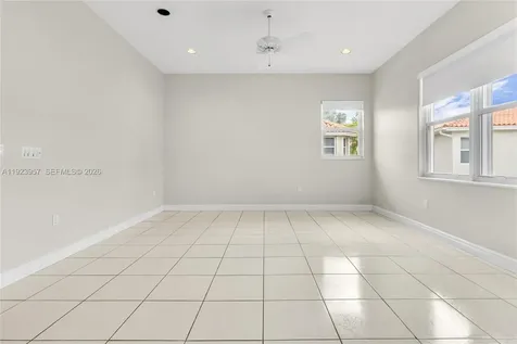 1547 Mariner Way Hollywood FL 33019
