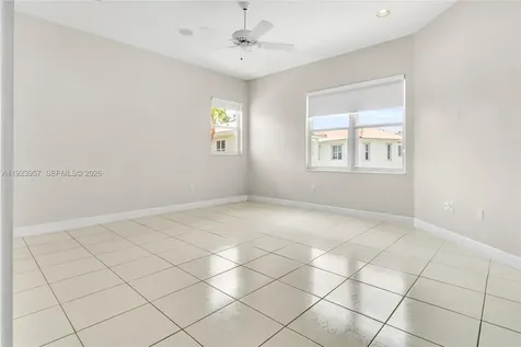 1547 Mariner Way Hollywood FL 33019