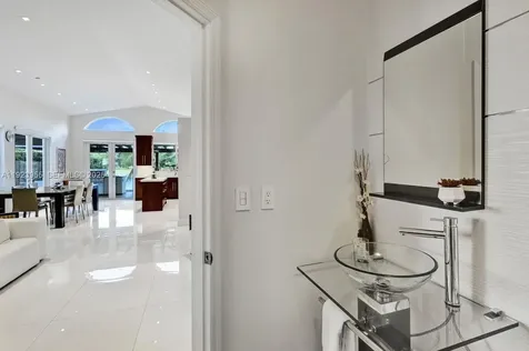5907 NW 110th Court Doral FL 33178
