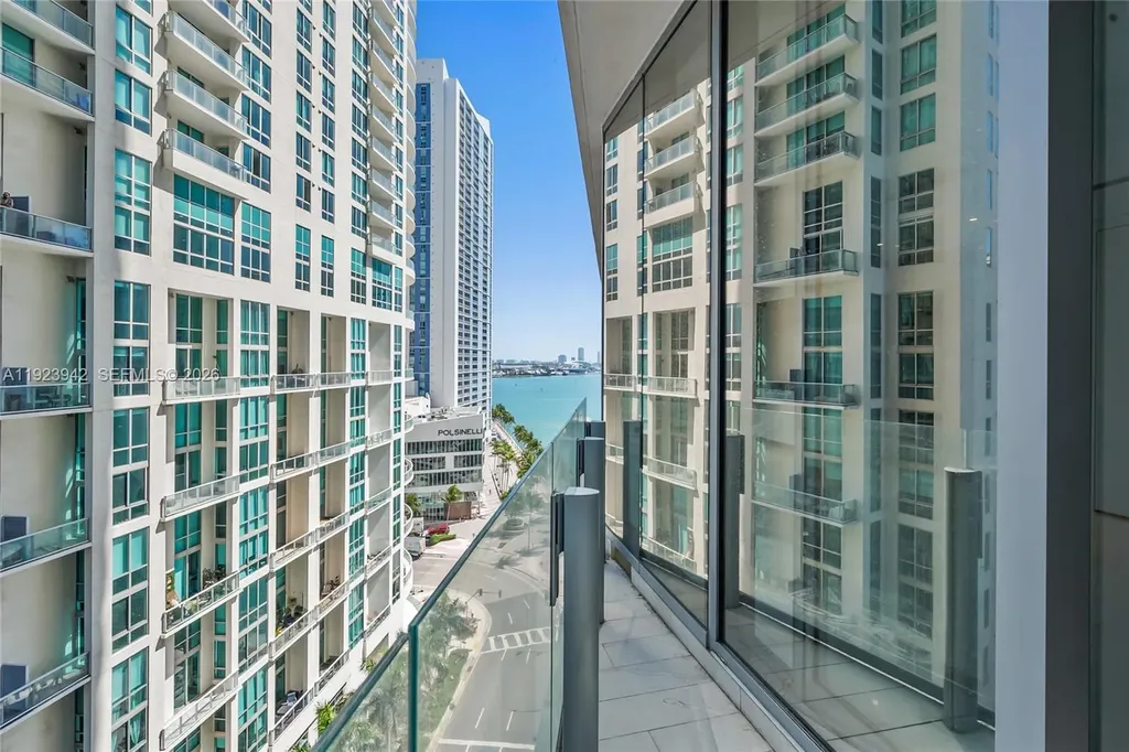 300 Biscayne Boulevard Way Miami FL 33131