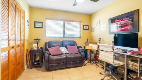 2549 W 72nd Place Hialeah FL 33016