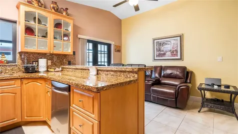 2549 W 72nd Place Hialeah FL 33016