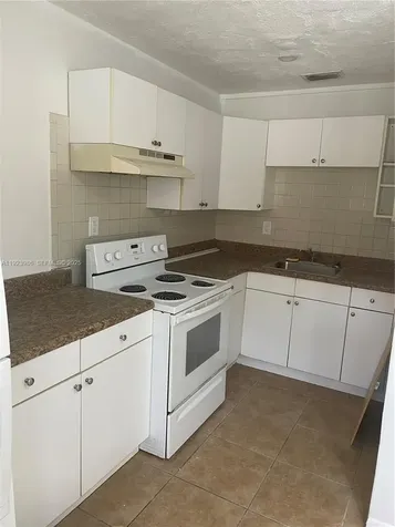 2481 NW 13th Court Fort Lauderdale FL 33311