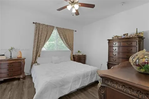 8525 SW 214th Terrace Cutler Bay FL 33189