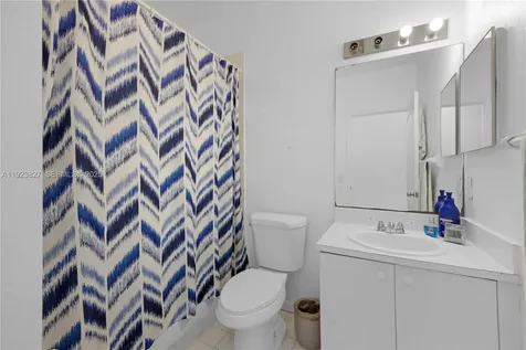 8525 SW 214th Terrace Cutler Bay FL 33189