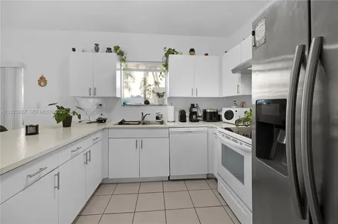 8525 SW 214th Terrace Cutler Bay FL 33189