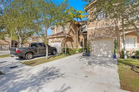 8525 SW 214th Terrace Cutler Bay FL 33189