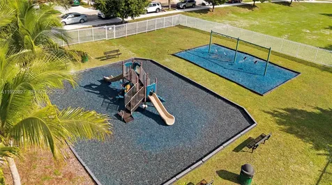 8525 SW 214th Terrace Cutler Bay FL 33189