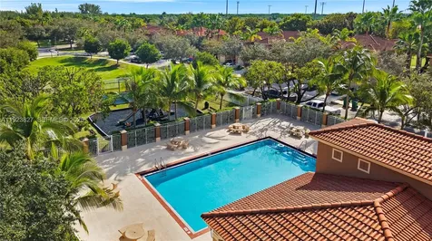 8525 SW 214th Terrace Cutler Bay FL 33189