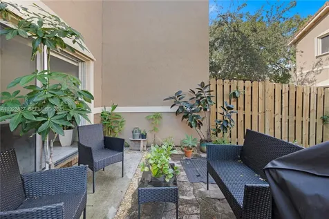 8525 SW 214th Terrace Cutler Bay FL 33189