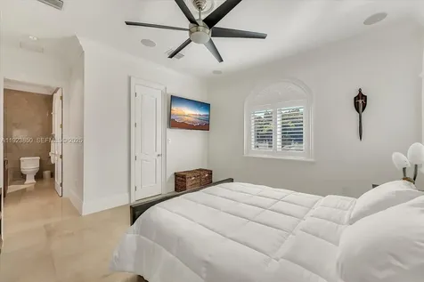 18611 SW 122nd Street Miami FL 33196