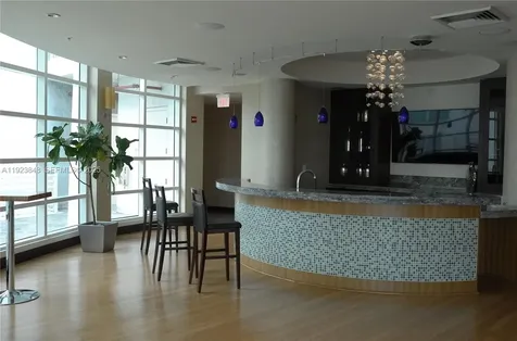 253 NE 2nd Street Miami FL 33132