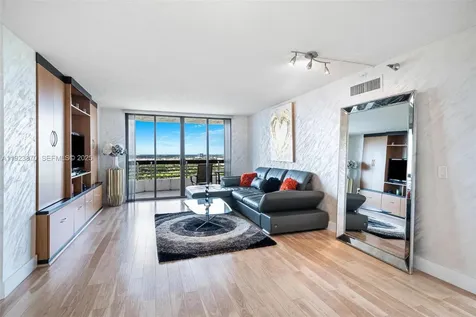 3400 NE 192nd Street Aventura FL 33180