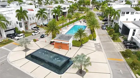 8340 NW 33 Terrace Doral FL 33122