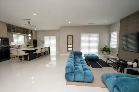 8340 NW 33 Terrace Doral FL 33122