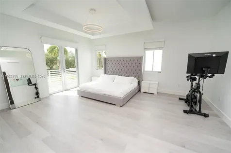 8340 NW 33 Terrace Doral FL 33122