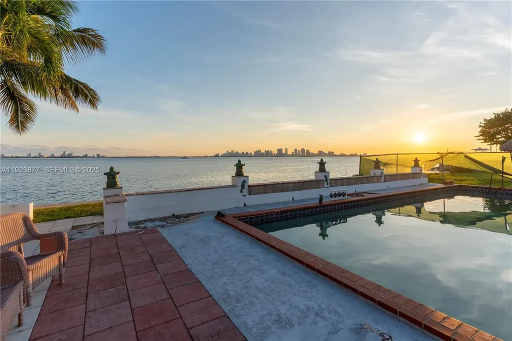 1680 S Treasure Drive North Bay Village FL 33141