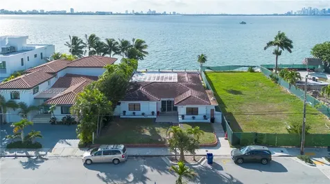 1680 S Treasure Drive North Bay Village FL 33141