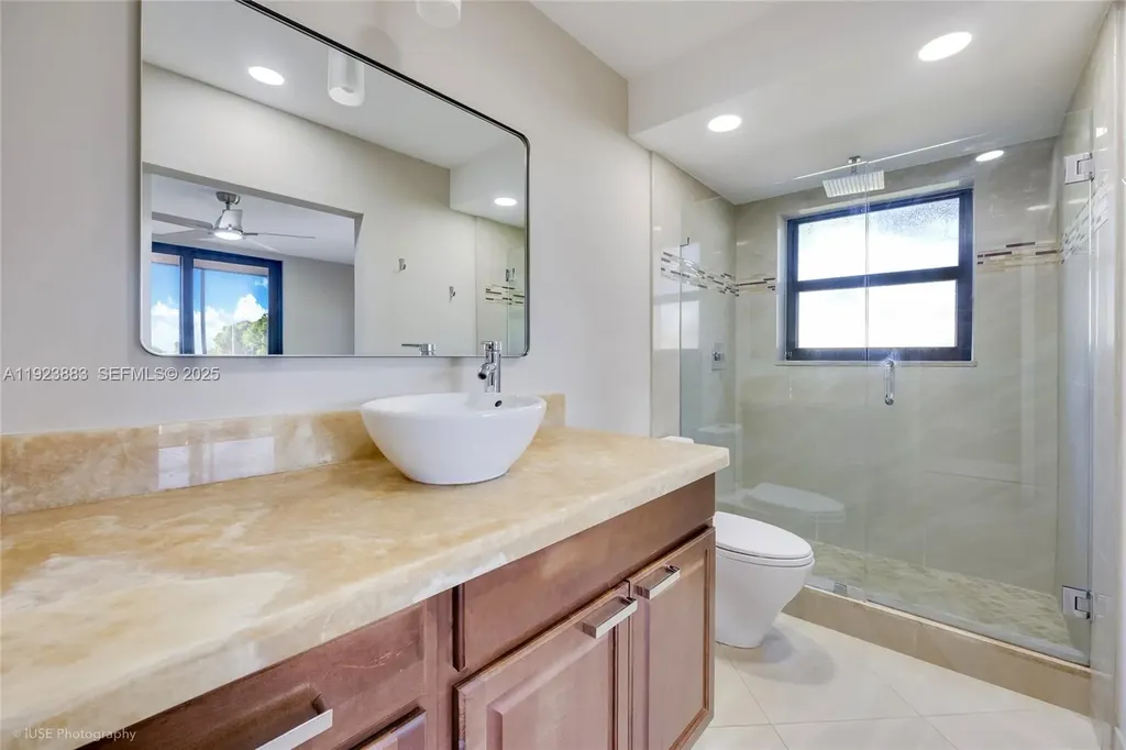 3361 NW 85th Avenue Coral Springs FL 33065