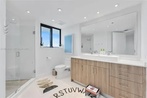19500 Turnberry Way Aventura FL 33180