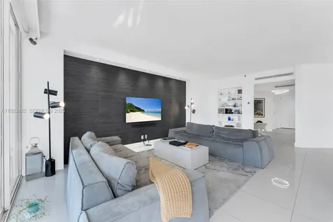 19500 Turnberry Way Aventura FL 33180