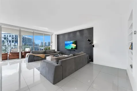 19500 Turnberry Way Aventura FL 33180