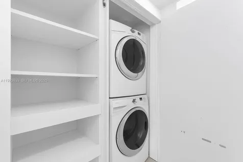 19500 Turnberry Way Aventura FL 33180