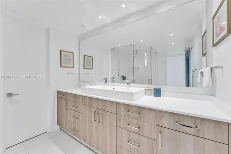 19500 Turnberry Way Aventura FL 33180