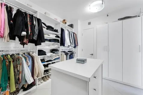 19500 Turnberry Way Aventura FL 33180