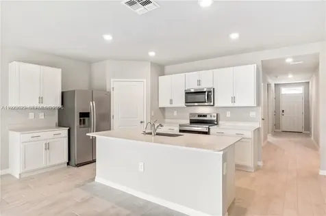 3021 N Lakewood Road La Belle FL 33935