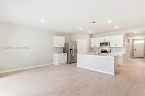 3021 N Lakewood Road La Belle FL 33935
